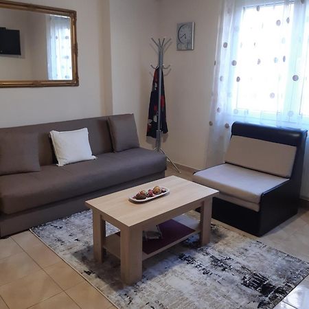 M&T Apartment Kavála Eksteriør bilde